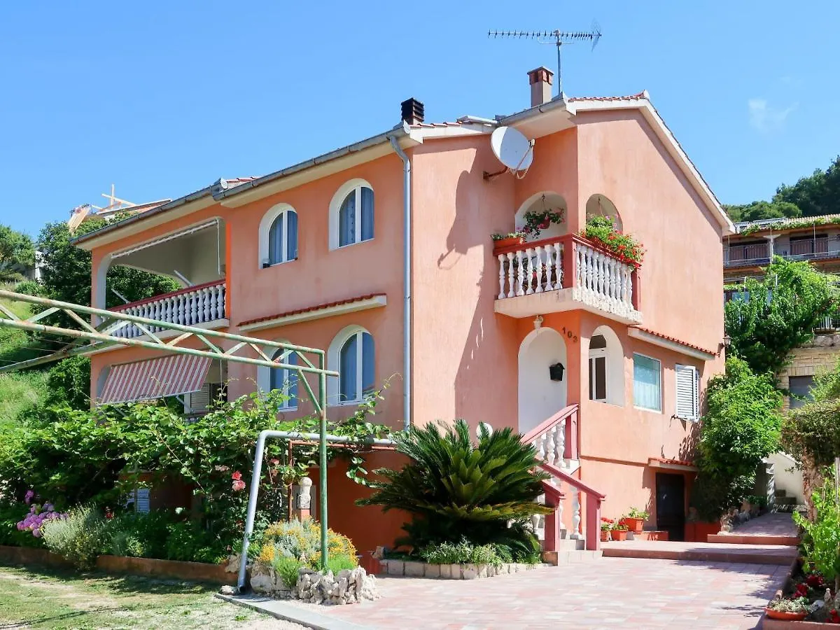 Apartment Dorka - Rab303 By Interhome Rab Town