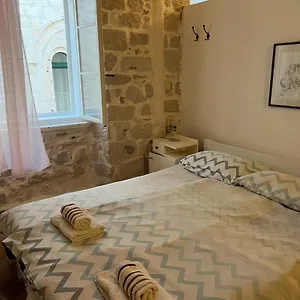  Apartman Four Towers