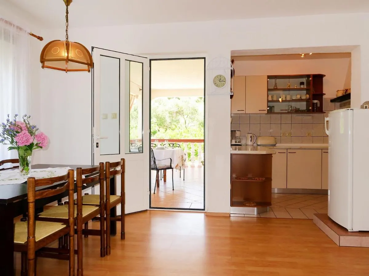 Apartment Dorka - Rab303 By Interhome Rab Town