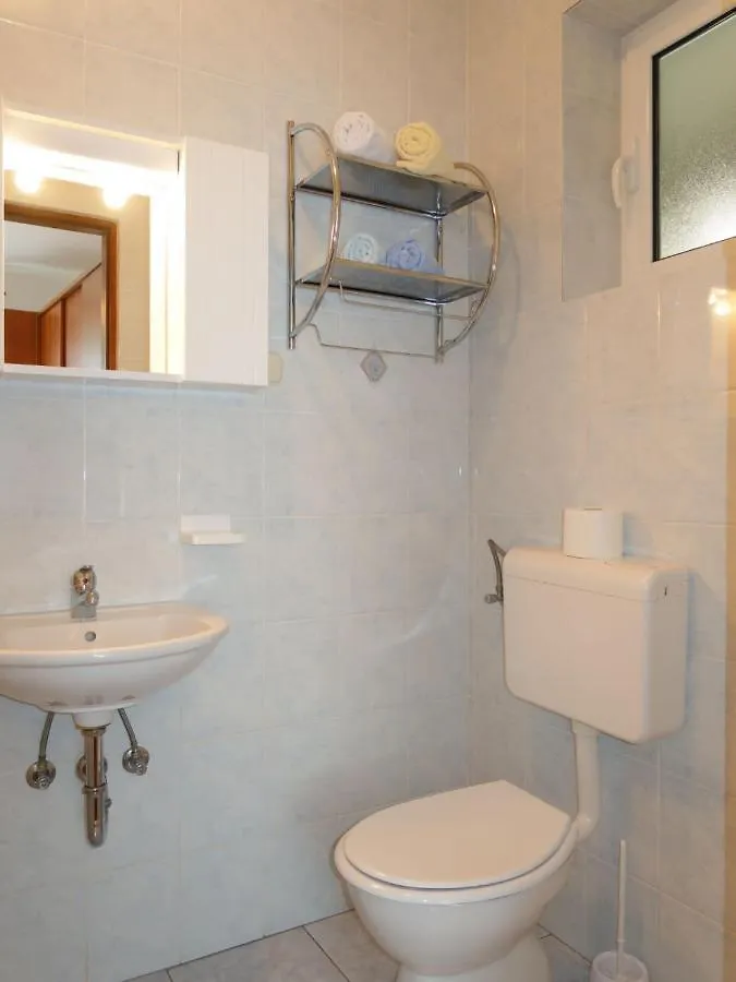 Apartment Dorka - Rab303 By Interhome Rab Town